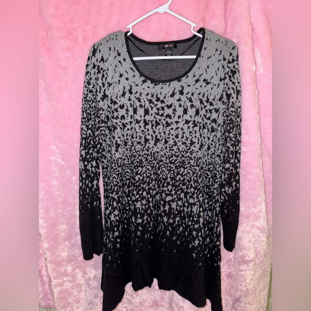 Style & Co. Black and Gray Long Sleeve Top